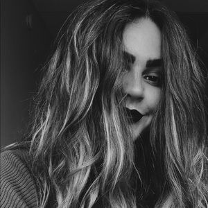 Meet your Posher, Carly